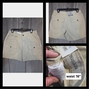 NWT Mens size 34 Cargo style shorts